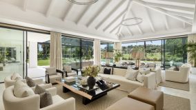 Villa for sale in Las Brisas, Nueva Andalucia