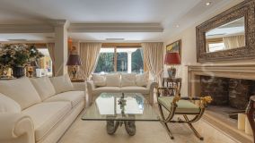 Villa zu verkaufen in Las Brisas, Nueva Andalucia
