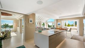 Villa for sale in El Almendro, Benahavis