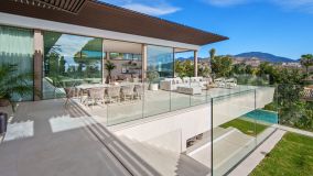 Villa for sale in Nueva Andalucia, Marbella