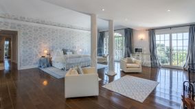 Villa for sale in Hacienda las Chapas, Marbella Öst