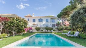 Villa for sale in Hacienda las Chapas, Marbella Öst
