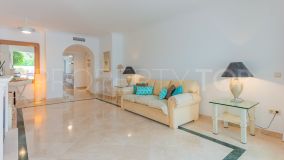 Buy ground floor apartment with 2 bedrooms in Las Mariposas