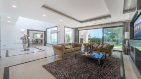 Villa for sale in Sierra Blanca