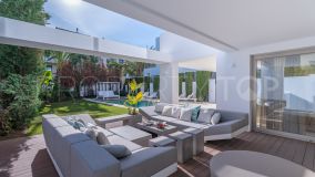 Se vende villa en Rio Verde Playa con 4 dormitorios