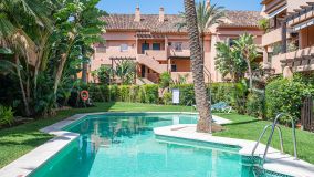 Duplex rez de chaussée for sale in Jardines de las Lomas, Marbella Golden Mile