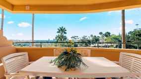 Lägenhet for sale in Elviria Hills, Marbella Öst