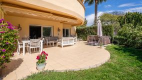 Markplanslägenhet for sale in Elviria Hills, Marbella Öst