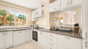 Lägenhet for sale in Elviria Hills, Marbella Öst