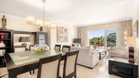 Markplanslägenhet for sale in Elviria Hills, Marbella Öst