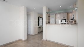Buy apartment with 2 bedrooms in Elviria Hills