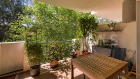 Appartement rez de chaussée for sale in Elviria, Marbella Est