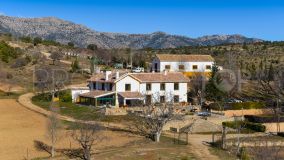 Hacienda a la venta en Granada con 16 dormitorios