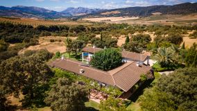 Casa de campo de 5 dormitorios en venta en Ronda
