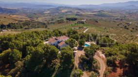 Country House for sale in Alozaina