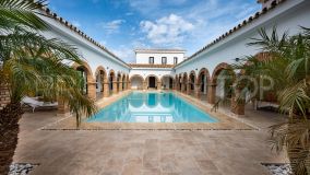 Precioso cortijo Andaluz en venta con interior moderno