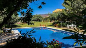 Buy country house in Mijas