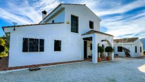 Buy country house in Mijas