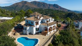 For sale Casares country house with 5 bedrooms