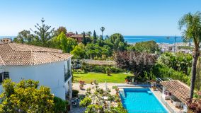 Villa for sale in Los Reales - Sierra Estepona, Altos de Estepona