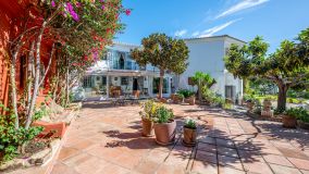 Country House for sale in Los Reales - Sierra Estepona, Altos de Estepona