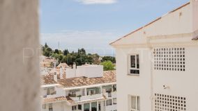 Apartamento de 2 dormitorios en venta en Nueva Andalucia