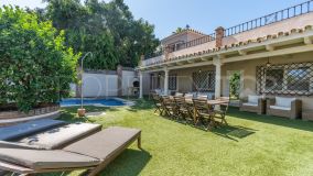 For sale San Pedro de Alcantara 5 bedrooms villa