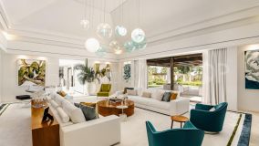 Buy villa in Las Lomas de Marbella with 7 bedrooms
