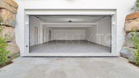 For sale studio with 6 bedrooms in Las Lomas de Marbella
