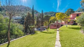 For sale Benahavis Centro 5 bedrooms country house