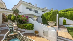 Se vende adosado con 2 dormitorios en Marbella