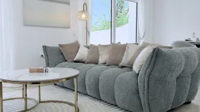 Se vende adosado con 2 dormitorios en Marbella