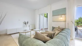 Se vende adosado con 2 dormitorios en Marbella