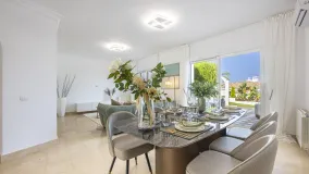 Se vende adosado con 2 dormitorios en Marbella