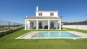 Villa en venta de 4 dormitorios en Estepona