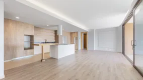 Apartamento en venta en Real de La Quinta con 4 dormitorios
