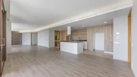 Apartamento en venta en Real de La Quinta con 4 dormitorios