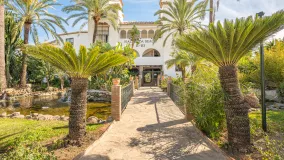 3 bedrooms penthouse in Estepona for sale