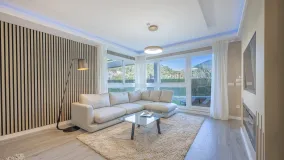 Se vende apartamento planta baja en Benahavis