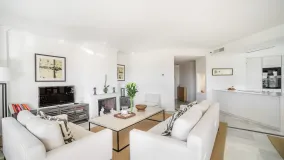 Se vende apartamento con 2 dormitorios en Los Naranjos Golf