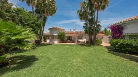 Villa con 5 dormitorios en venta en San Pedro Playa