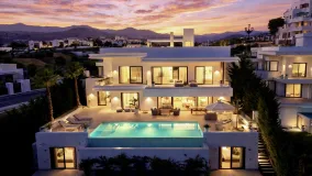 Villa for sale in New Golden Mile