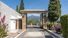 For sale Nueva Andalucia town house