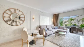 Duplex in Nueva Andalucia for sale