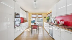 Apartment for sale in Estepona Town