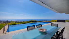 Villa for sale in Los Altos de los Monteros