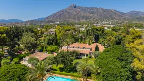Se vende villa en El Vicario