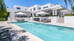 Villa for sale in Sotogrande Bajo