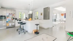 Villa for sale in Sotogrande Bajo
