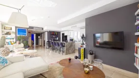 Ático de 2 dormitorios en venta en Los Altos de los Monteros